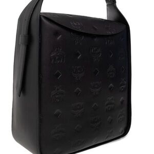 Black Large shoulder Aren Logo Bag